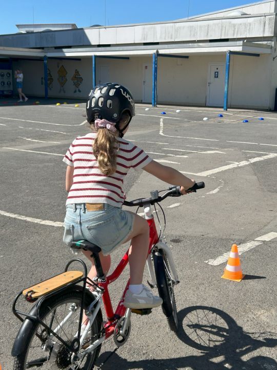 Fahrradtraining der Erstklässler