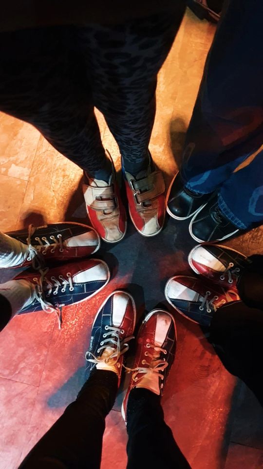 Strike in Friedberg: Sportklassen erleben einen spannenden Bowling-Tag